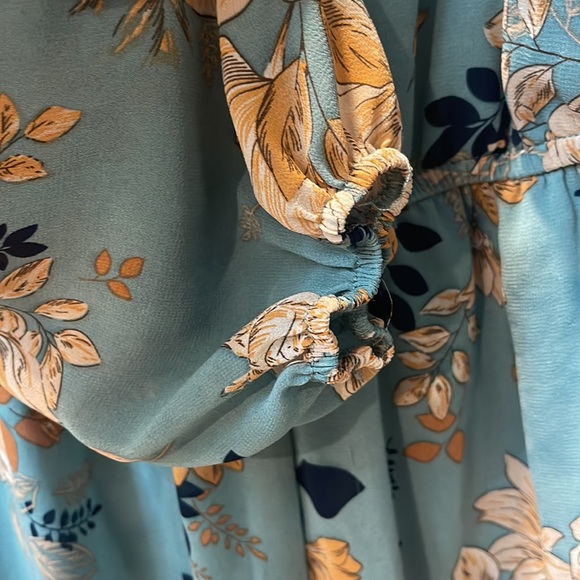 American Rag Flowery Turquoise long and short sleeve Romper - Picture 5 of 7